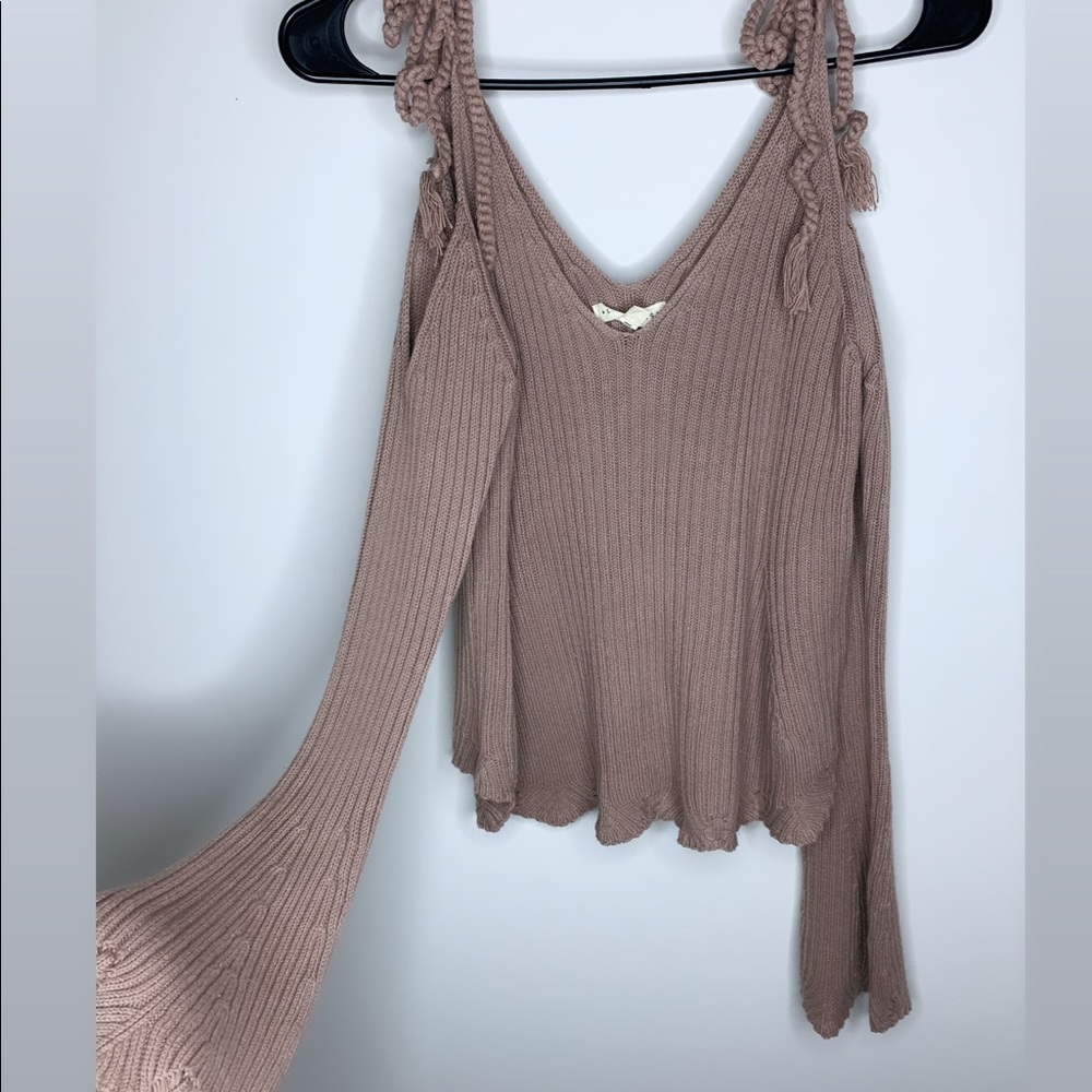 PAC sun tied shoulder sweater